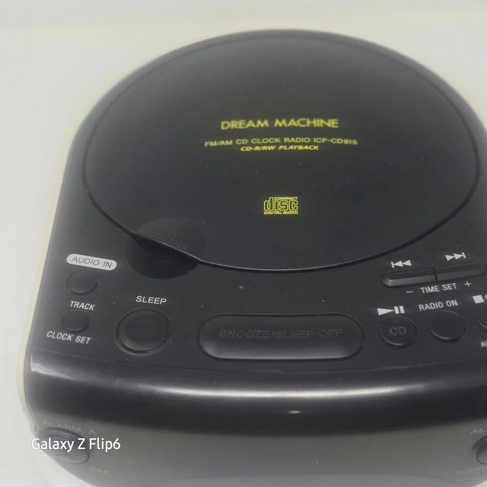Sony Dream Machine ICF-CD815 FM AM CD Clock Radio Dual Alarm Green LED Blk Cream
